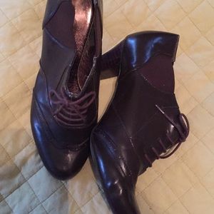 Dress Barn slip on heels sz 7
